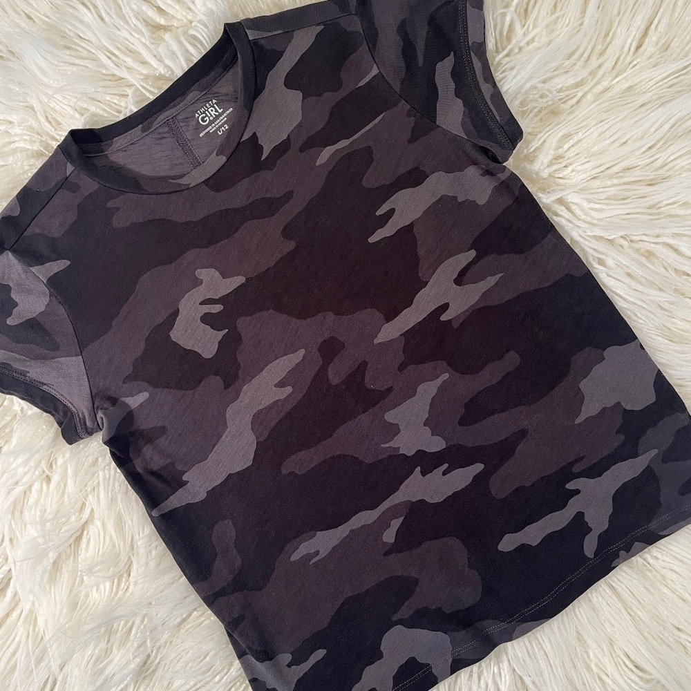 Athlete Girl "Daily shirt in Camo”